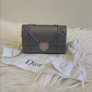 New Diorama baby pouch